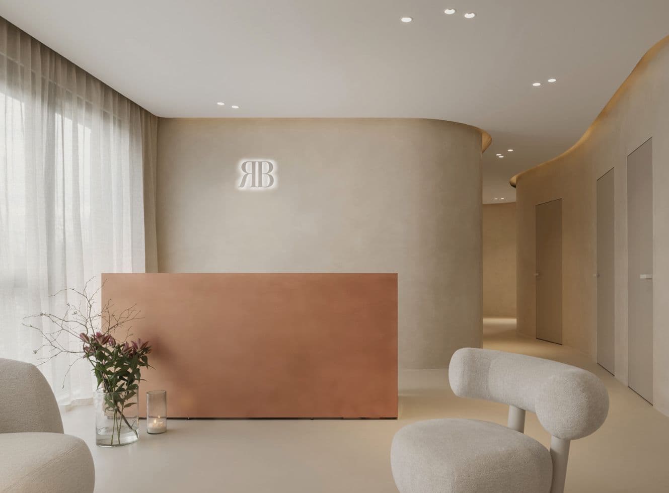 Recepcija wellness centra u mikrocementu